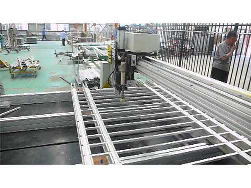 Aluminum fence